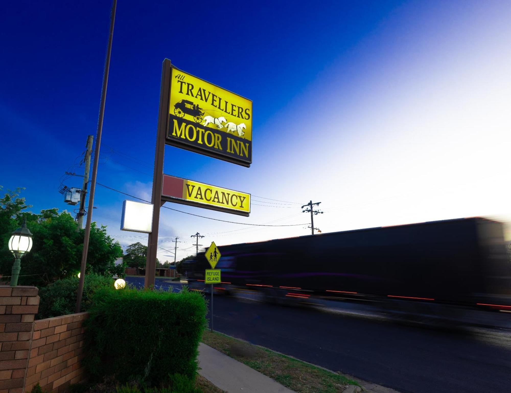 All Travellers Motor Inn คูนาแบราบรัน ภายนอก รูปภาพ
