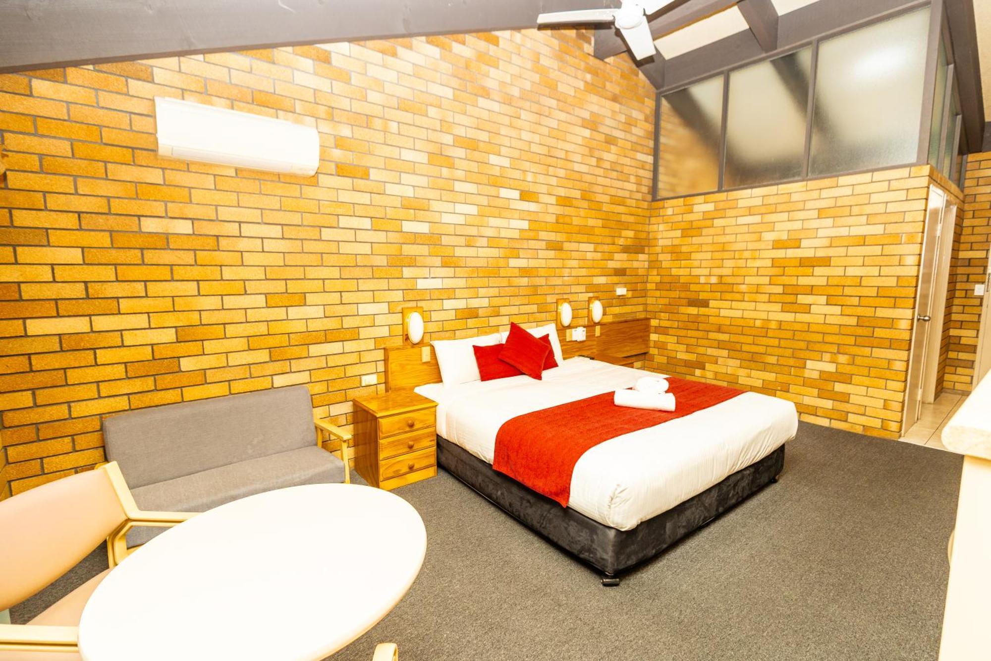 All Travellers Motor Inn คูนาแบราบรัน ภายนอก รูปภาพ